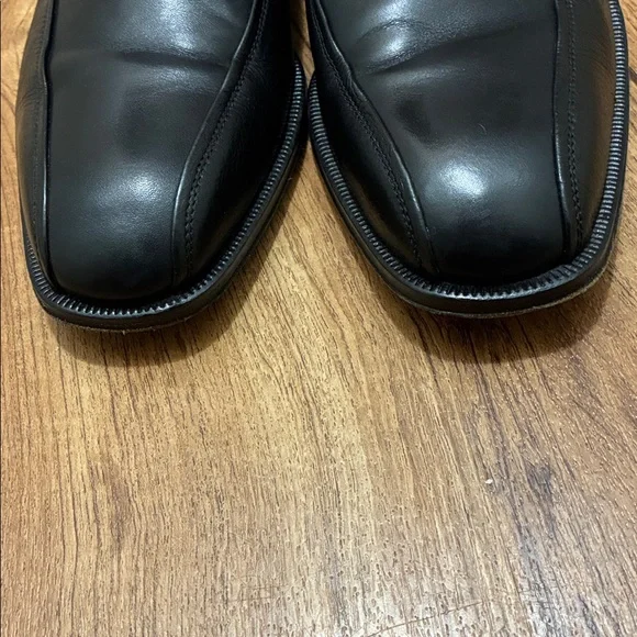 Magnanni Black Pebble Grain Leather Square Toe Loafers - Size 11 MStyle #10643